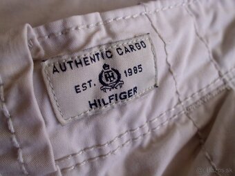 Tommy Hilfiger pánske krátke cargo nohavice M - 5