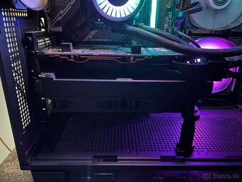 Predám výkonnú grafickú kartu GIGABYTE RTX 3080 - 5