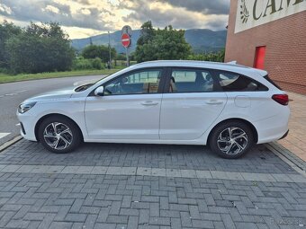 Hyundai i30 CW 1.6 CRDi Comfort - 5