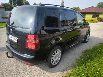Volkswagen Touran - 5