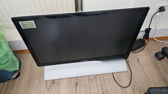 24 palcový LCD monitor Samsung - zachovalý - 5