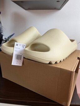 Yeezy Slide - 5