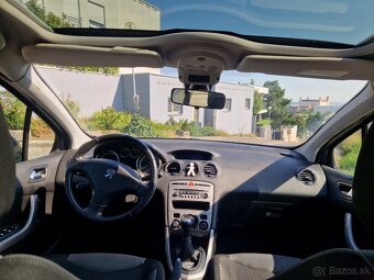 Peugeot 308 hatchback benzín 1,6 rok 2010 - 5
