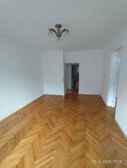 Prenájom 2 izbový byt 54 m2, Hlohová ulica obec Hlohovec - 5