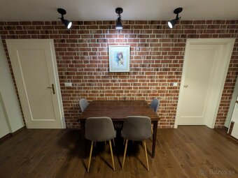 Large refurbished 1-bedroom apartment - 5