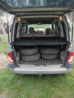 Predám Citroën berlingo - 5
