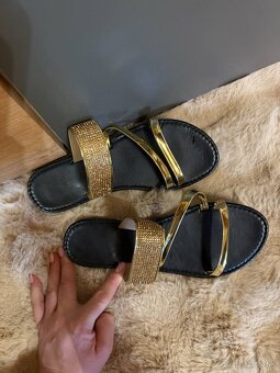 black/gold crystals damske nove slapky-sandalky - 5