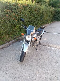 Honda CBF250 - 5