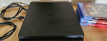 Playstation 4 slim - 5