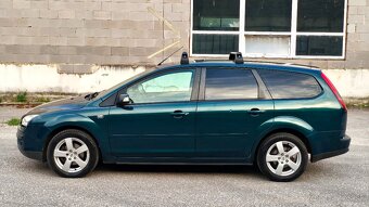 Ford Focus Combi 1.6 TDCI Nová STK Ghia - 5