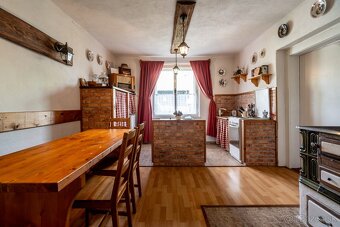 Rodinný dom vhodný aj ako víkendové sídlo - 5