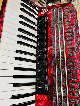 Predám špičkový akordeón Weltmeister Topas IV 96 basový- NAJ - 5