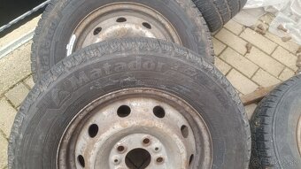 Pneumatiky 215/65 r 15c zimne - 5