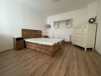 Na predaj kompletne rekonštruovaný rodinný dom s 780m2... - 5