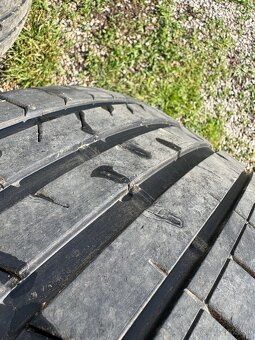 255/35 r18 225/40 r18 BMW - 5