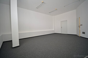 Prenájom kancelárskych priestorov v centre mesta Lučenec - 5