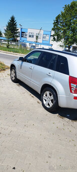 Grand Vitara 2l benzín 2006 4x4 - 5