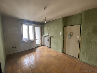 Veľký mestský 2 a pol izbový byt v centre - 5