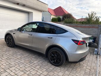 Tesla model Y 2023 dual motor- odpocet dph - 5