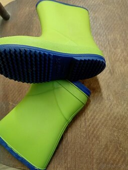 vsetko za 12 eur  cislo 25 snehule...,nike,.. 5kusov. - 5