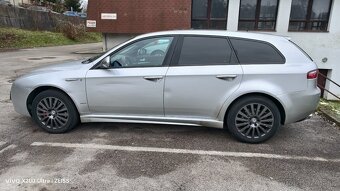 Alfa romeo 159 2,2 jts TI + bose 1700€ - 5