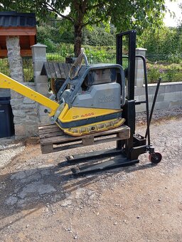 Vysokozdvižný vozík ručný - 5