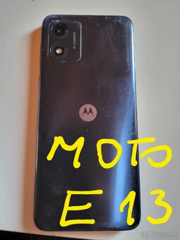 Predám 4ks mobilov,pokazený display - 5