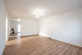 REZERVOVANÉ Dom kráľovských rozmerov. 7i Nová Baňa. - 5