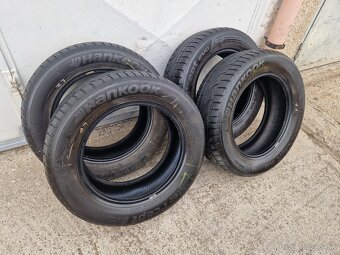 215/60r16 hankook - 5