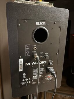 M-Audio BX8 D3 - 5