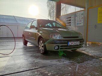 Predám Renault clio 1.2 43kw rok 2000 - 5