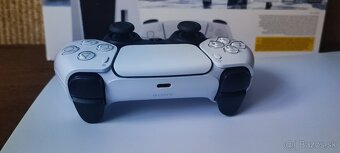 Playstation 5 s mechanikou - 5