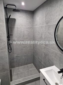 Predáme zrekonštruovaný 2-izbový byt v Trenčíne - 5