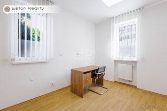 Prenájom kancelária 25 m2 + parkovacie miesto, Vajanského - 5