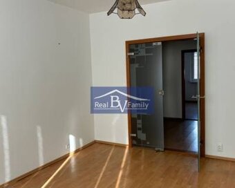 Predaj, Petržalka, 3 izbový byt, Furdekova ulica,kúpou voľný - 5