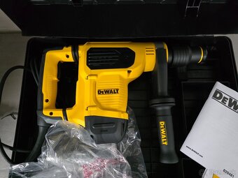 DeWALT Kombinované kladivo 1050 W D25481K - 5