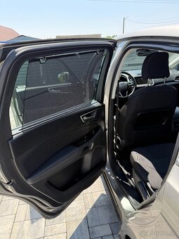 Predám Ford S-Max 2.0 TDCi Titanium, 7 miestne - 5