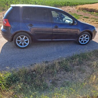 Volkswagen Golf 5 - 5