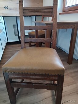 Kuchynský stôl a stolicky - 5