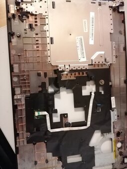 Predám Lenovo E530 na náhradné diely. - 5