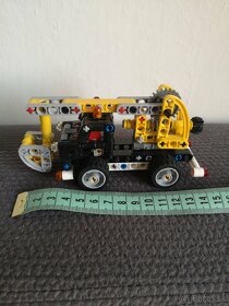 Lego Technic 42031 Pracovná plošina 2v1 - 5