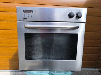 Zanussi vstavaná rúra - 5
