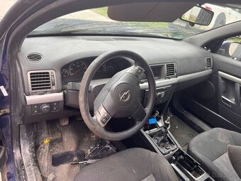 Rozpredám Opel Vectra C kombi sedan Signum - 5
