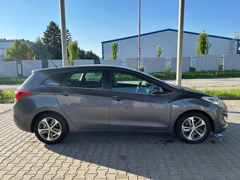 Predám Hyundai i30 CW 1.6 CRDi - 5