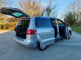 Predám VW Sharan 2.0 TDi CR HIGLINE r.v 2011 BLUEMOTION - 5