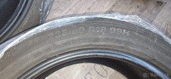 Predám 4× letné pneumatiky KUMHO CRUGEN HP71 235/50 R19 99H - 5