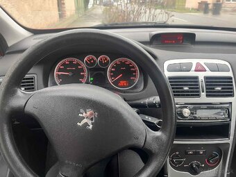Peugeot 307 1.4 benzin - nová stk ek - 5