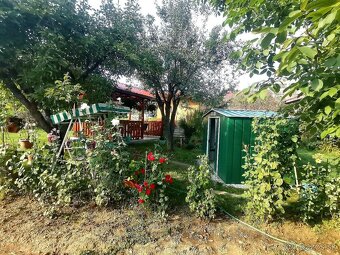 Predaj, murovaná chatka s altánkom - 5
