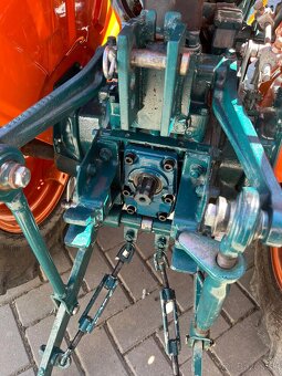 Malotraktor Kubota B7000 - 5