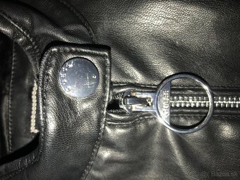 NOVÁ GUESS originál kozenkova damska bundicka S - 5